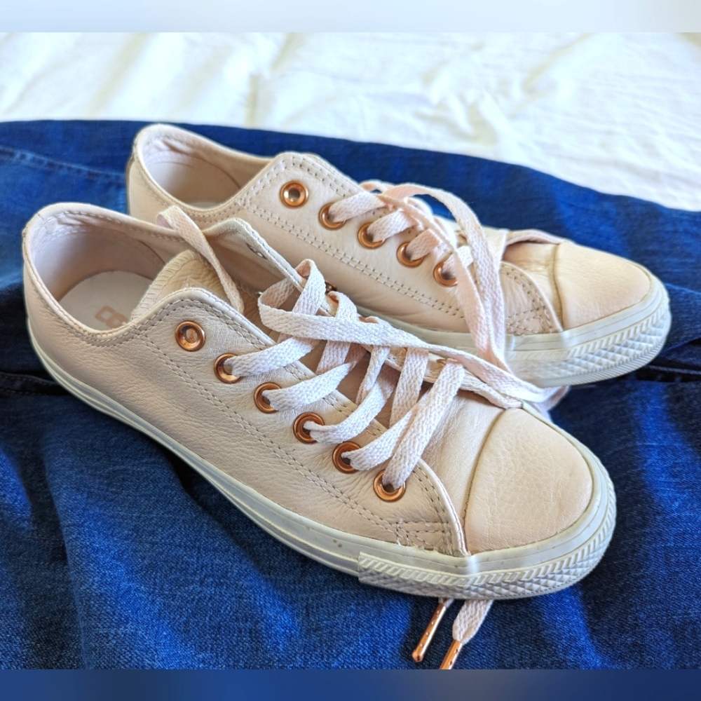 Converse Peach Rose Gold Leather Low Top Sneakers